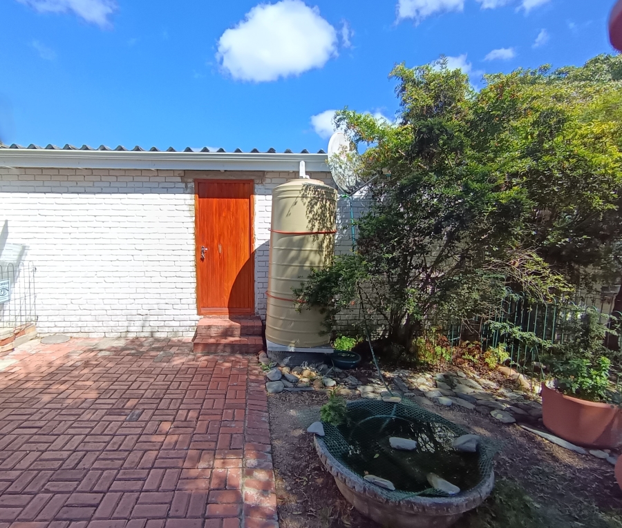 2 Bedroom Property for Sale in Aston Bay Eastern Cape
